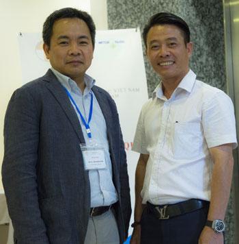 Mr. Le Anh Xuan (right) and Associate Professor Tran Dang Xuan (Hiroshima University, Japan). Photo: Loan Le.